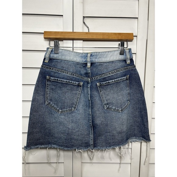 PacSun Two Tone Distressed Raw Hem Button Front Denim Skirt Women's Size 27 Blue - Picture 7 of 7